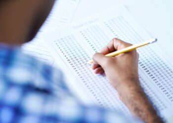 vConcurso da Câmara está com inscrições na reta final! - Imagem: Canva