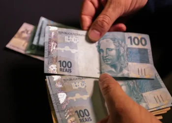 carreiras que pagam mais de R$ 15 mil