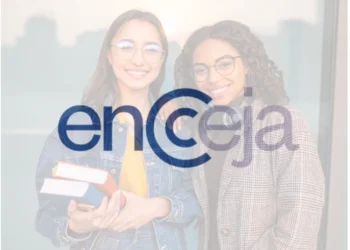 Dois jovens sorrindo, um segurando livros, com o logo do ENCCEJA em destaque ao centro.