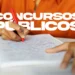 Pessoa escrevendo em caderno durante os estudos para concurso público