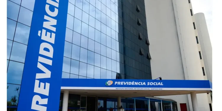 Fachada do prédio da Previdência Social, Instituto Nacional do Seguro Social.