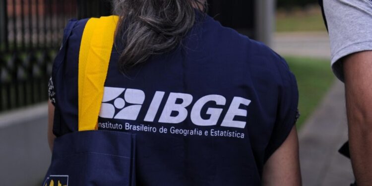 Imagem do IBGE com destaque para as vagas do processo seletivo 2025