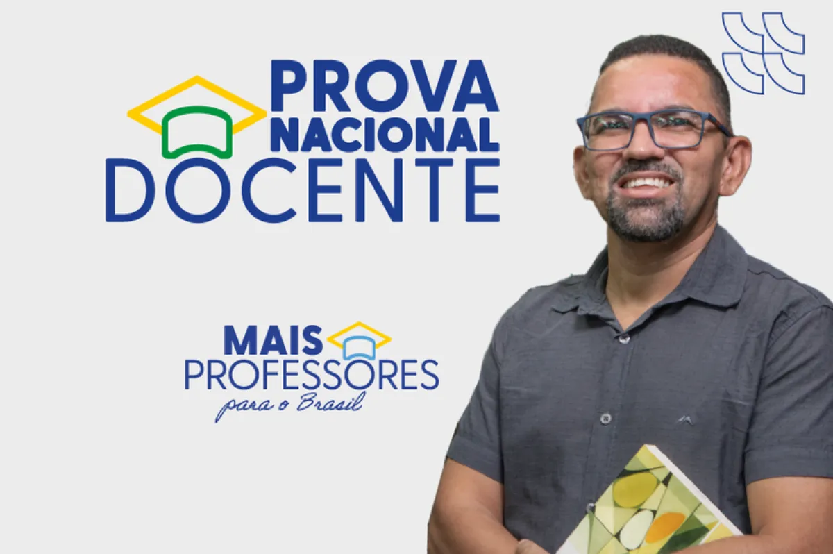 Imagem da Prova Nacional Docente (PND) com candidato sorridente, simbolizando o exame para candidatos à docência na educação básica