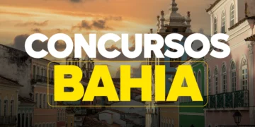 Vista do centro histórico da Bahia ao entardecer com destaque para concursos públicos