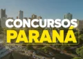 Vista aérea da cidade de Curitiba com texto em destaque concursos Paraná em branco e amarelo