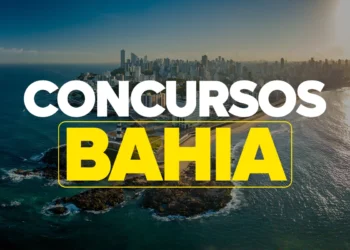 Concurso da Secretaria de Educação da Bahia em destaque com vista aérea de Salvador ao fundo.
