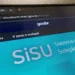 Tela de computador exibindo a página oficial do SiSU para acesso ao Sistema de Seleção Unificada do governo brasileiro.
