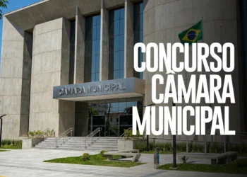 Prédio de câmara municipal com fachada moderna