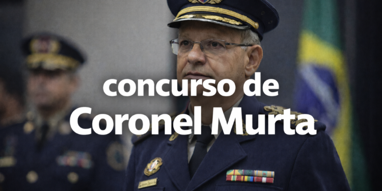 Militar fardado representando concurso público em Coronel Murta