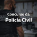 Policial Civil em ambiente de investigação representando concurso da Polícia Civil da Bahia