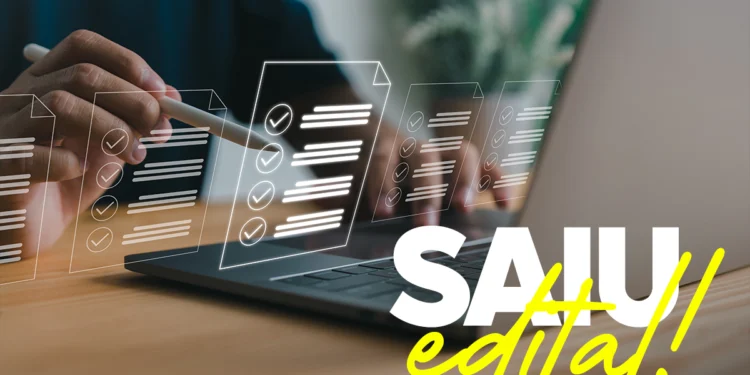 Pessoa usando notebook com texto "Saiu Edital!" em destaque