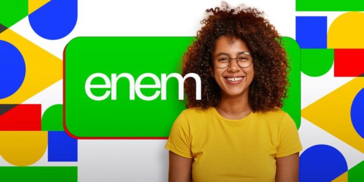 Jovem negra sorridente com óculos e camiseta amarela ao lado do logotipo verde do Enem sobre fundo colorido