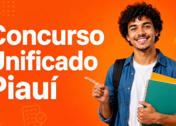 Jovem de cabelos cacheados sorri apontando para texto sobre Concurso Unificado Piauí com 200 vagas