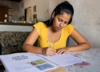 Concursos públicos em Carandaí e Vitória oferecem 162 vagas com salários de até R$ 7.560,32: inscrições até quarta-feira